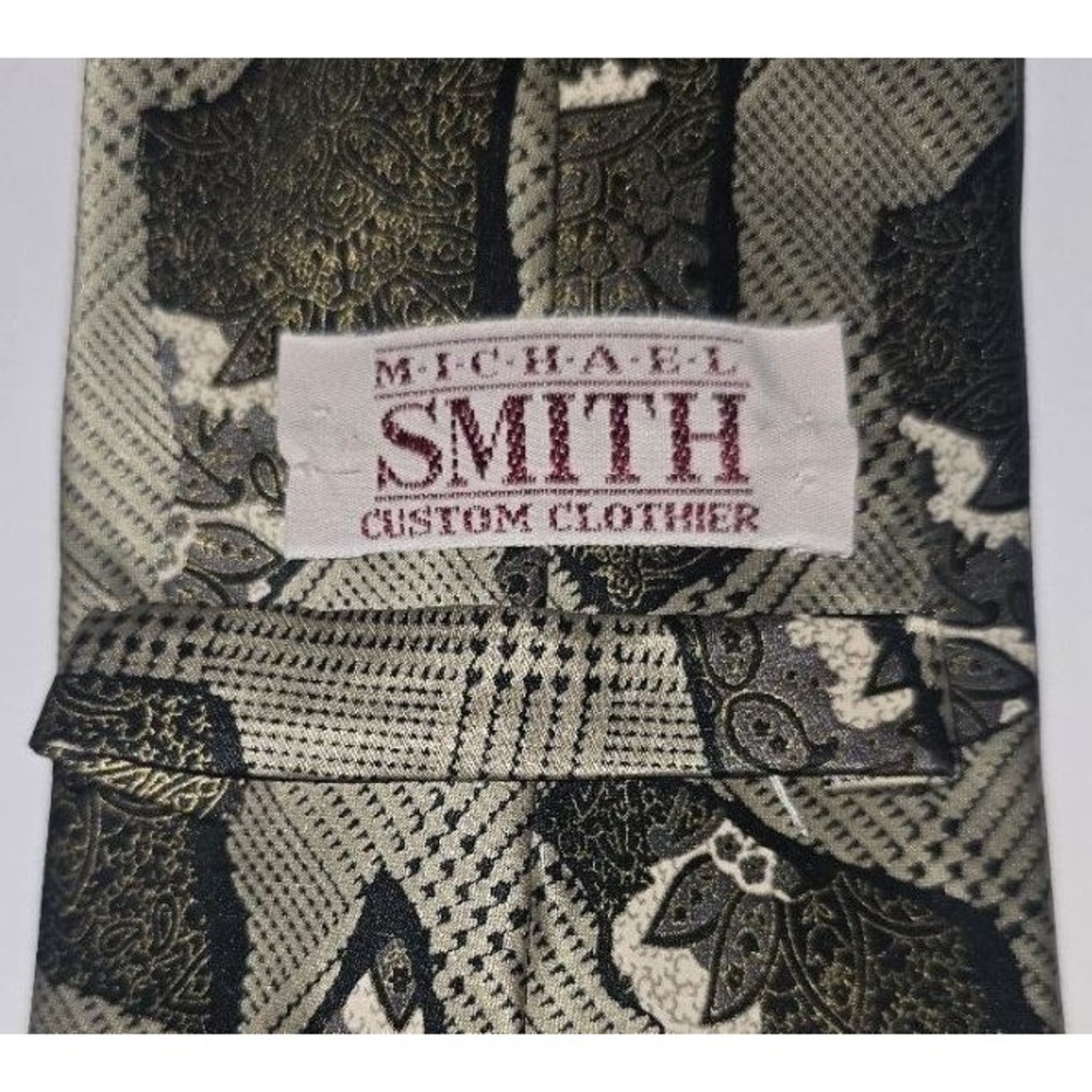 Michael Smith Custom Clothier Mens Silk Tie Grey Black Gold Paisley Geometric - Picture 2 of 5
